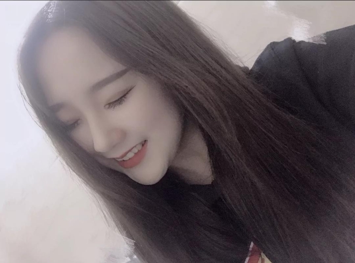 年轻妹子出来接活